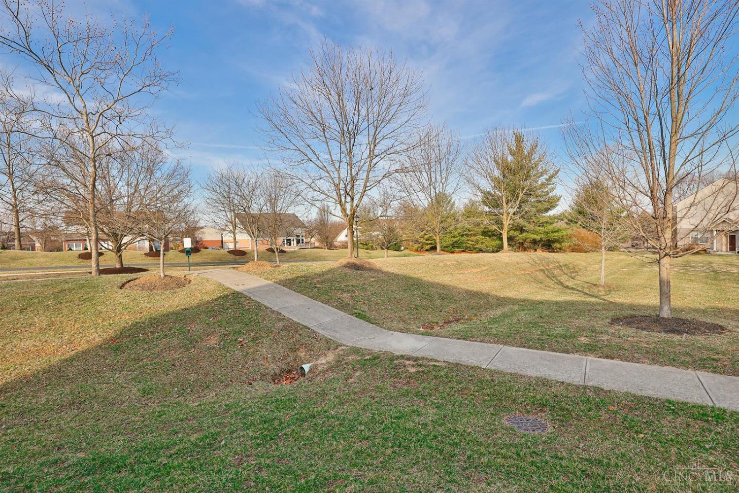 3593 Thorngate Dr Property Photo 25