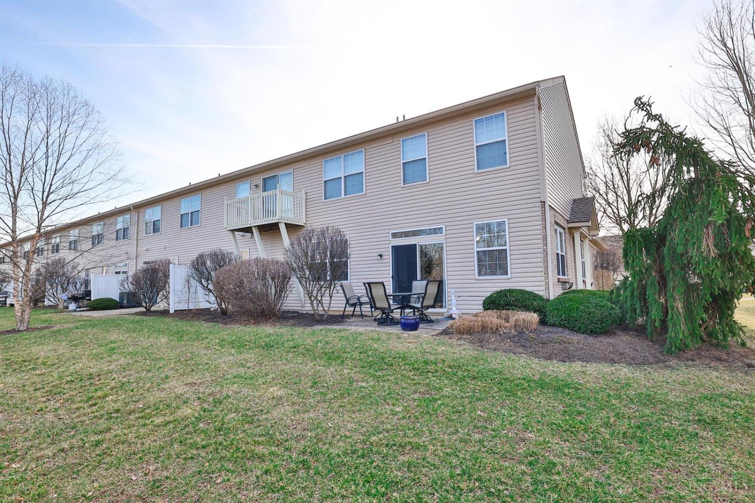 3593 Thorngate Dr Property Photo 28