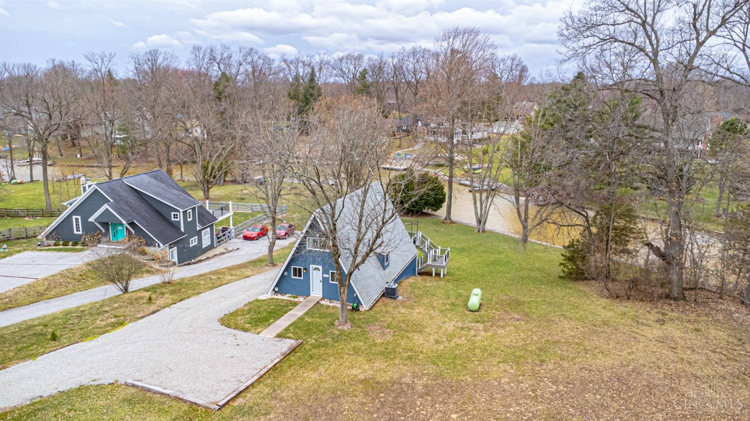Brown Real Estate Listings Main Image