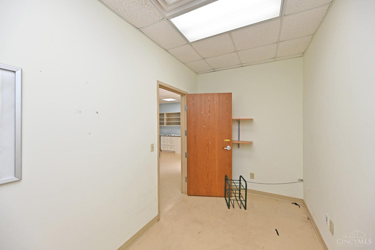 8240 Beechmont Avenue Property Photo 29