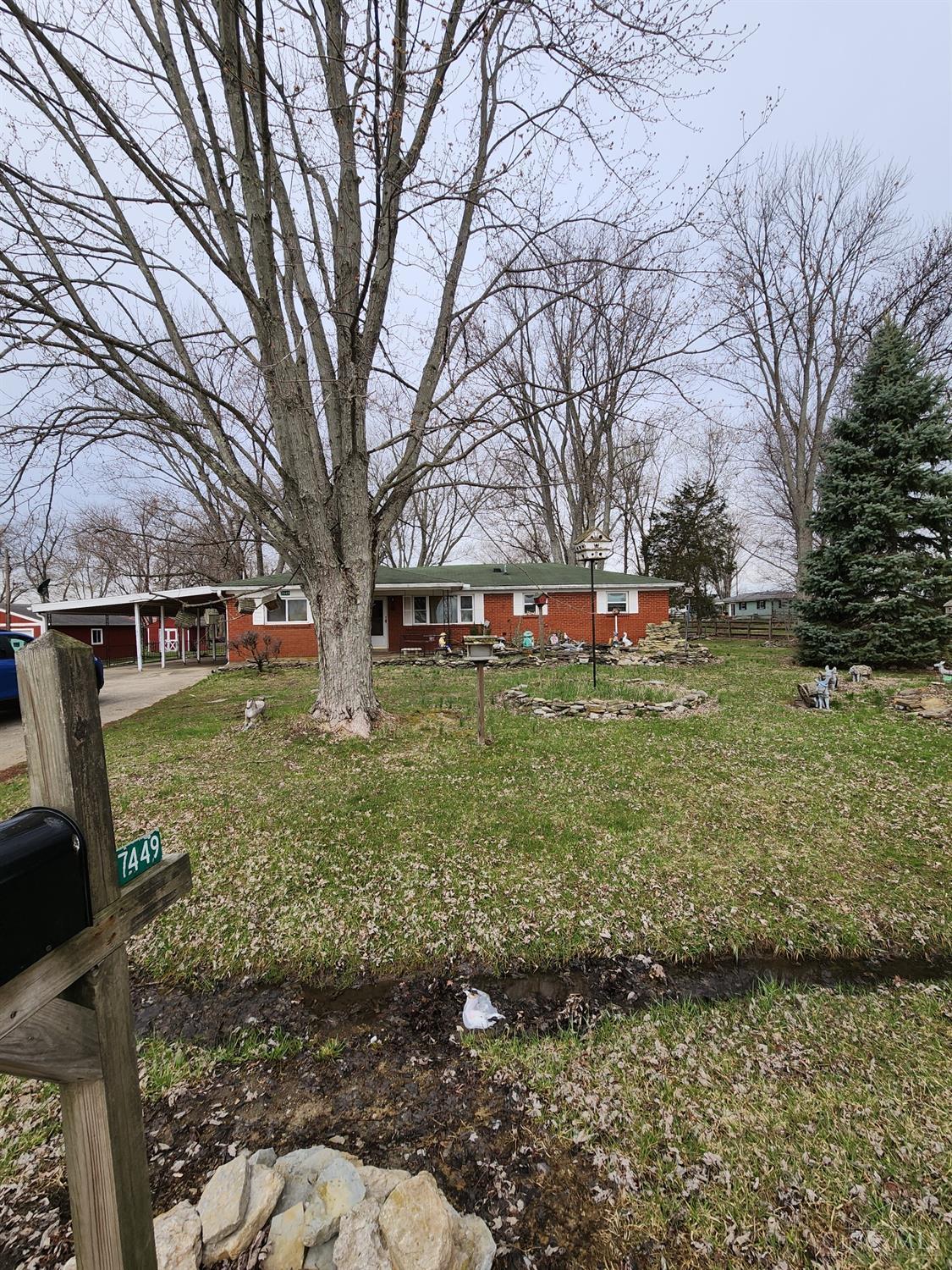 7449 Zoar Rd Property Photo 1