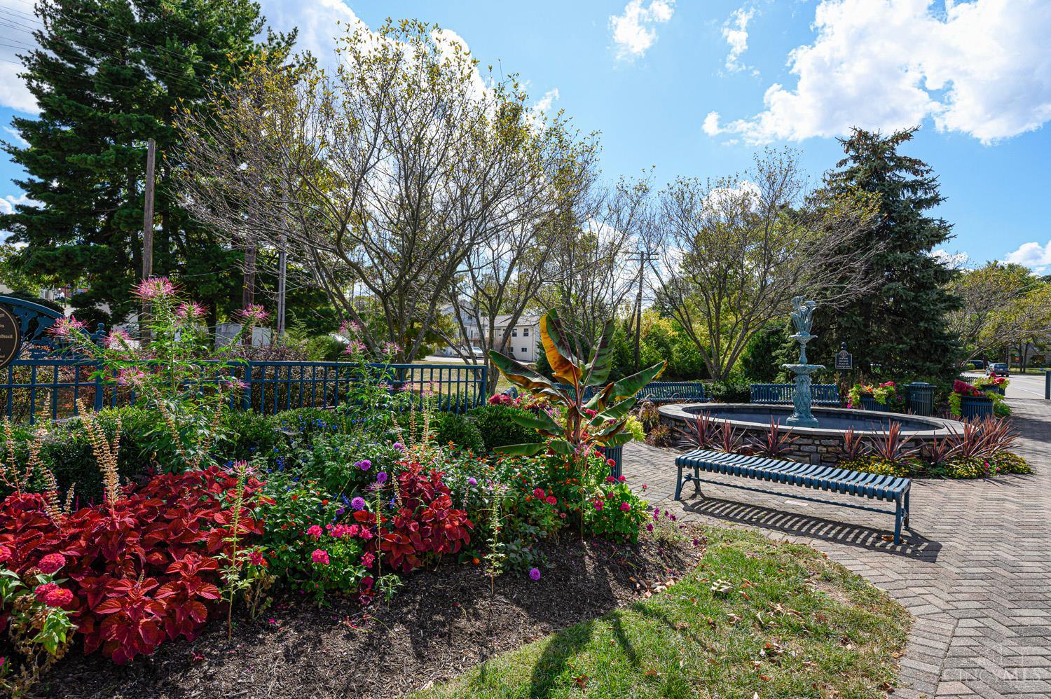 8120 Maxfield Lane Property Photo 12