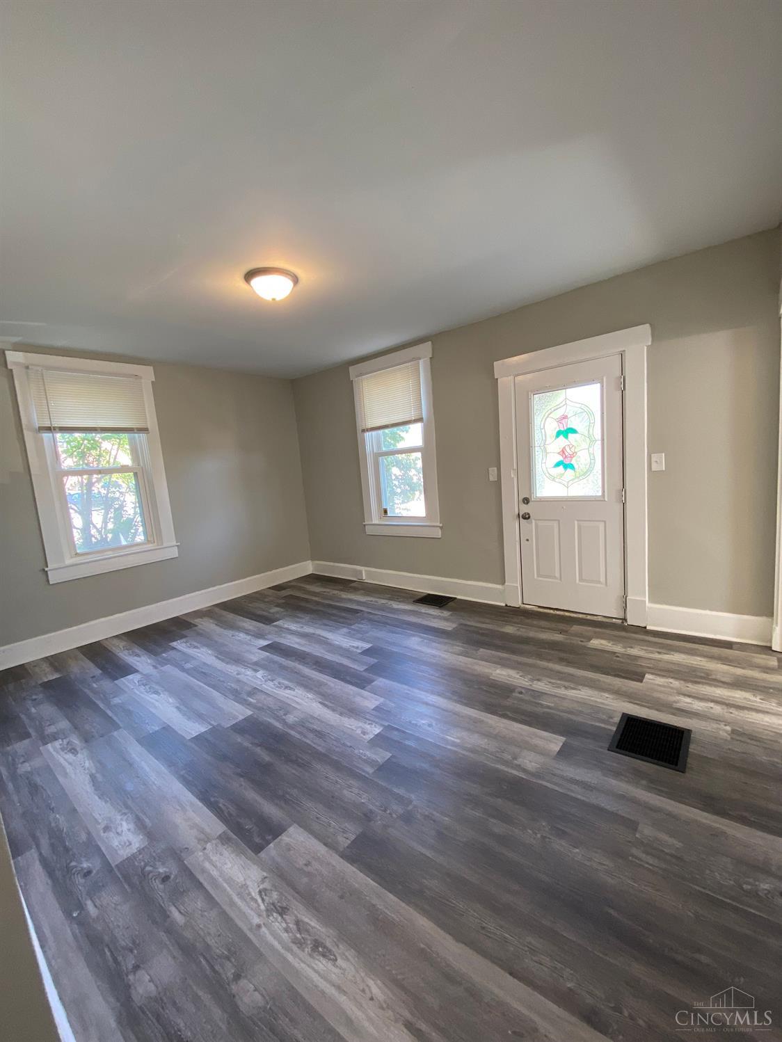 4337 Hays Avenue Property Photo 6