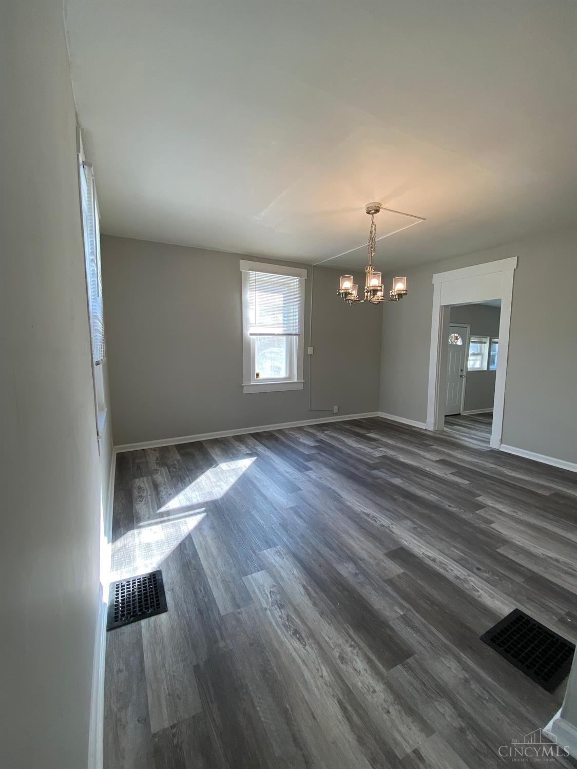 4337 Hays Avenue Property Photo 8