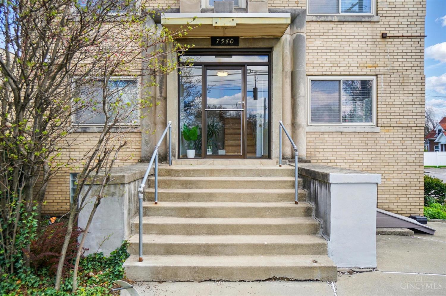 7540 Reading Road Property Photo 4