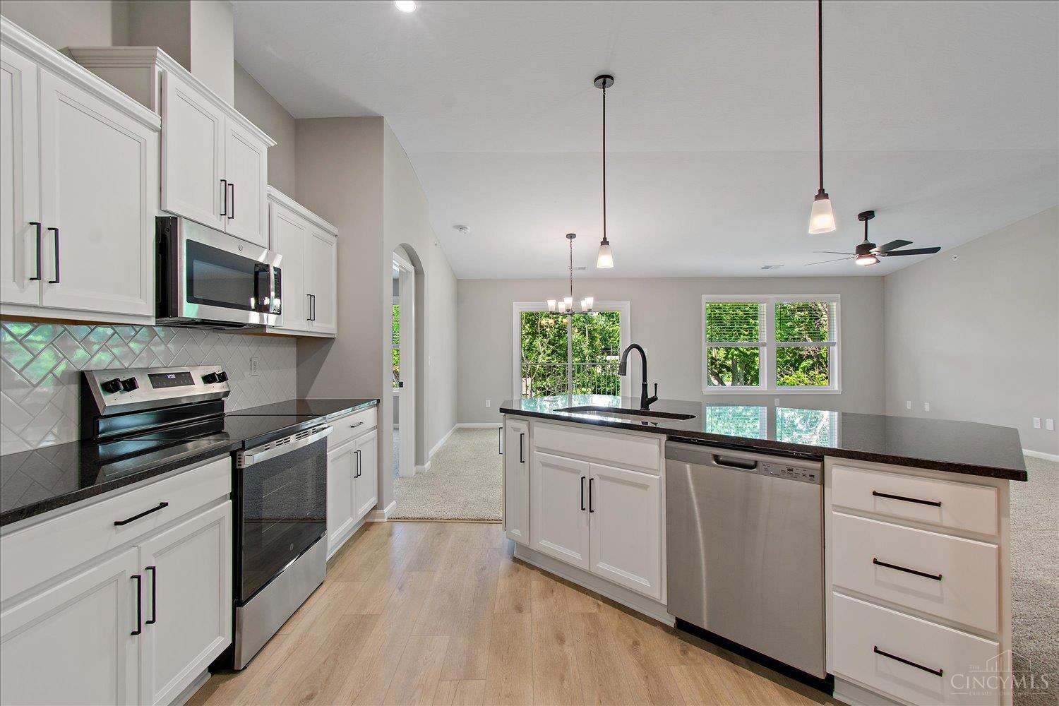 527 Tradition Ridge Property Photo 5