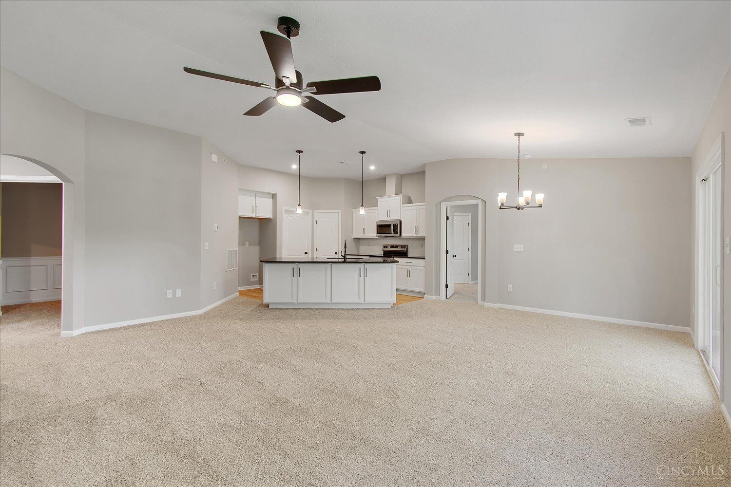 527 Tradition Ridge Property Photo 9