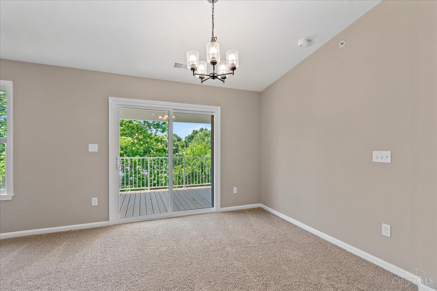 547 Tradition Ridge Property Photo 6