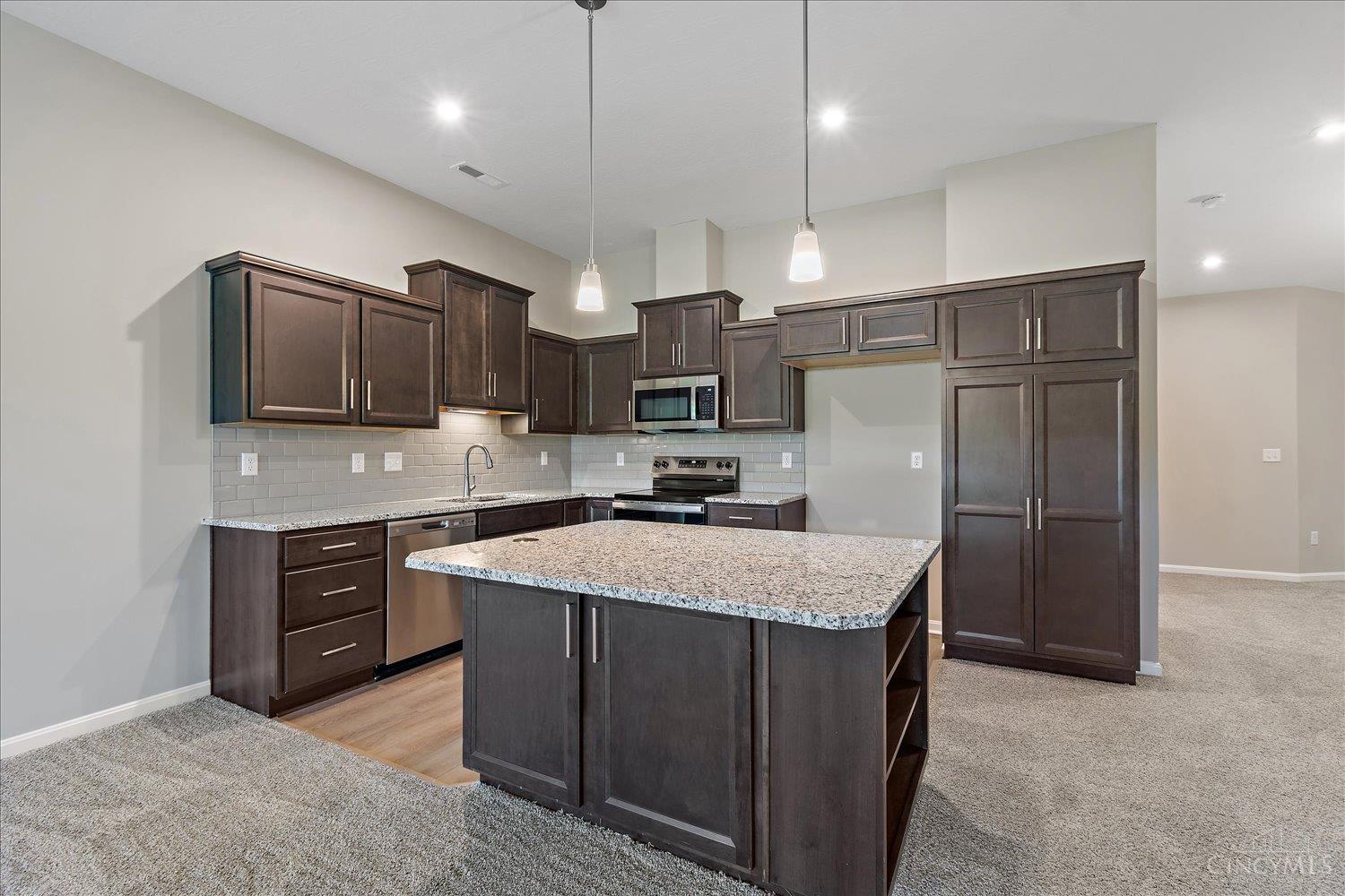 541 Tradition Ridge Property Photo 4