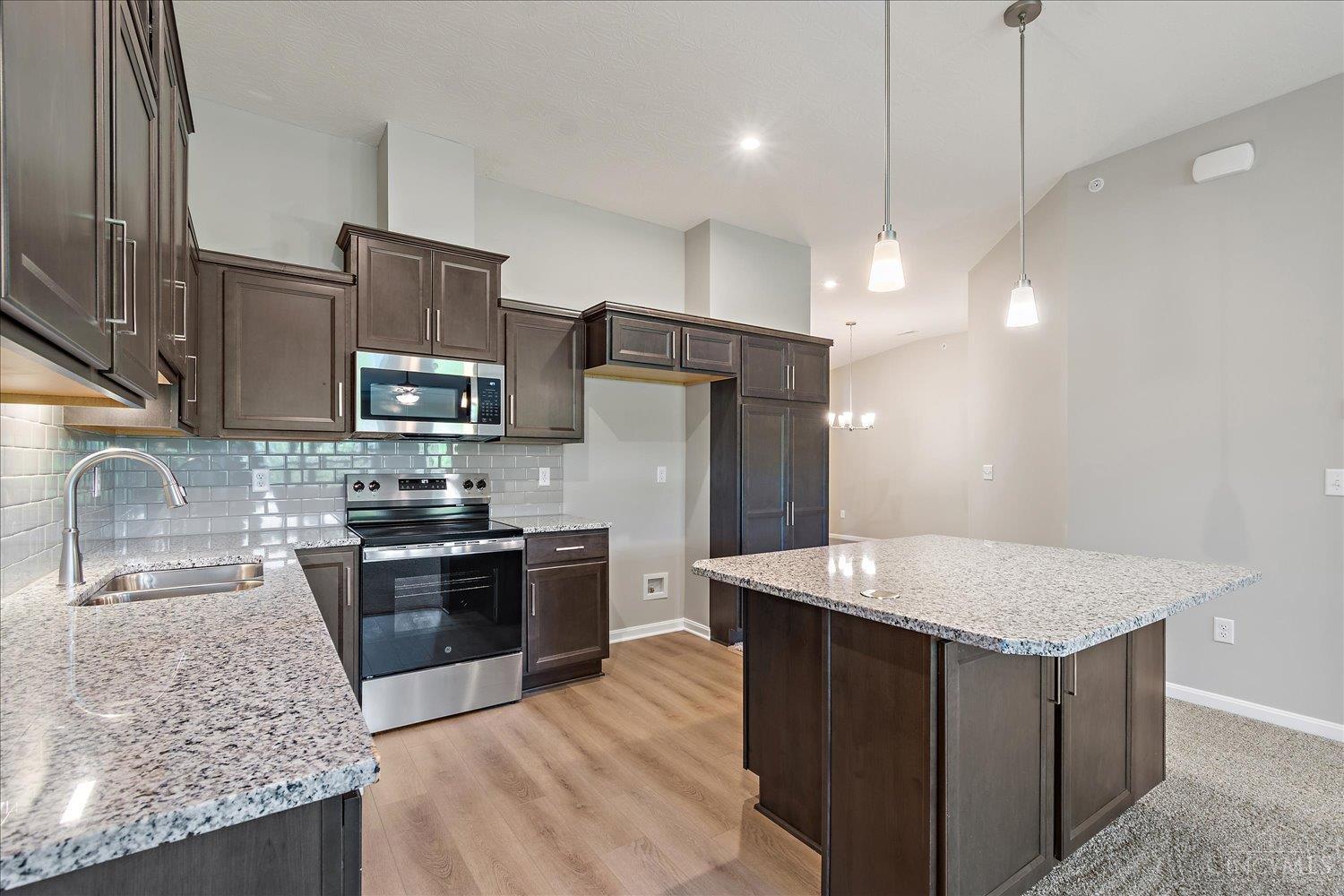 541 Tradition Ridge Property Photo 6