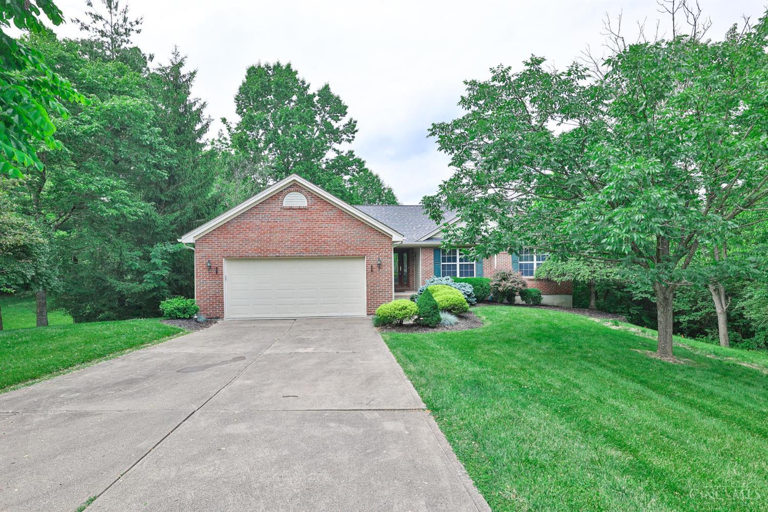 628 Eagleview Dr Property Photo 1