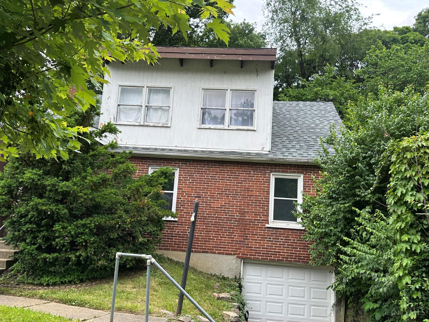 8010 Daly Road Picture