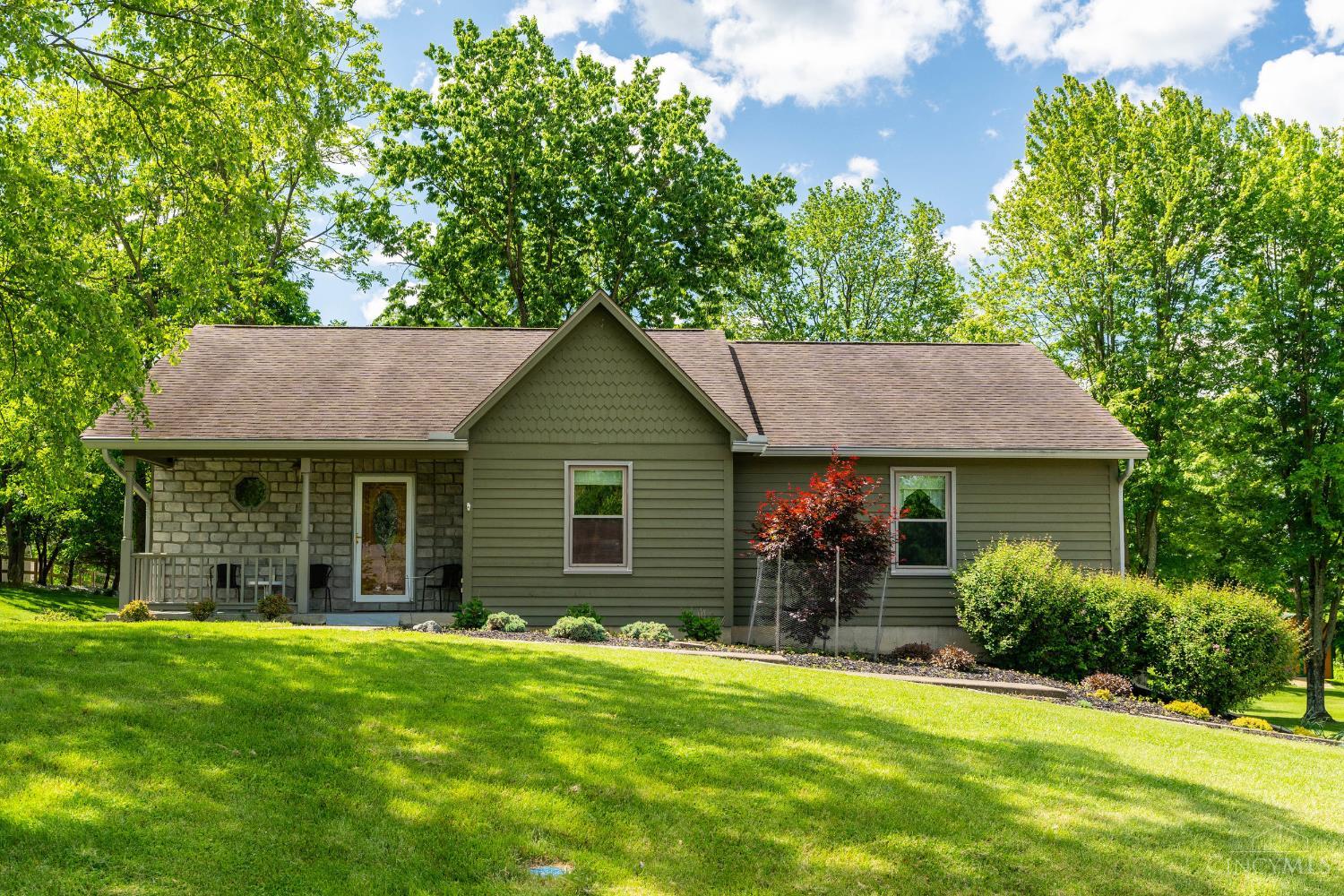 20360 Longview Dr Property Photo 1