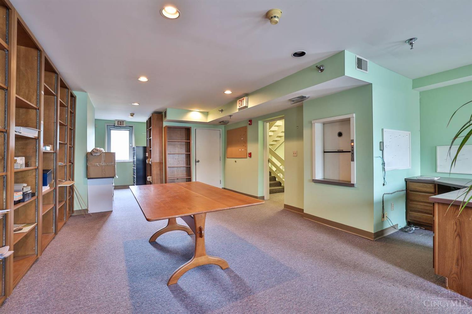 2029 Madison Road Property Photo 23