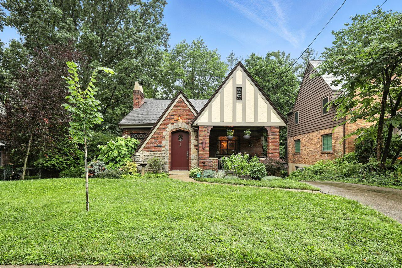 6335 Iris Avenue Property Photo 1