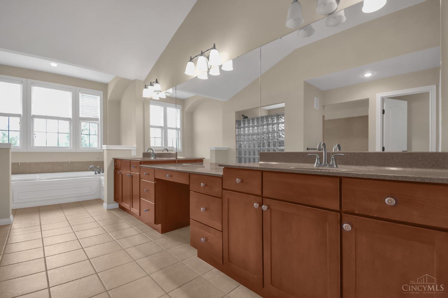 3684 Stonebrooke Court Property Photo 18