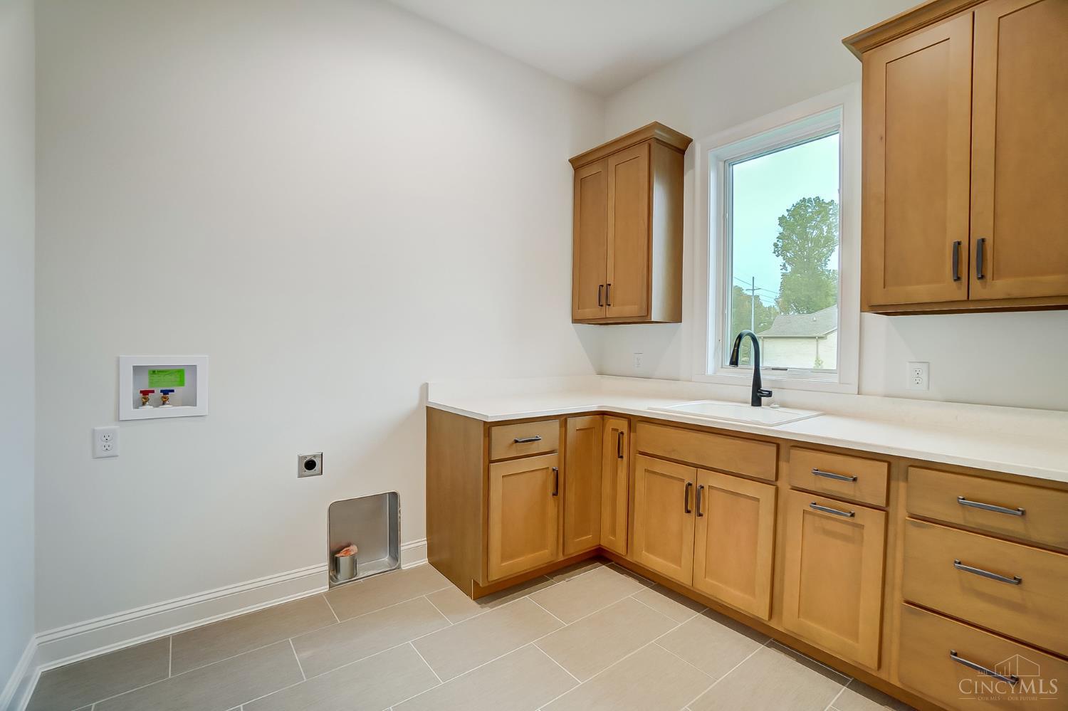 10 Priya Place Property Photo 44