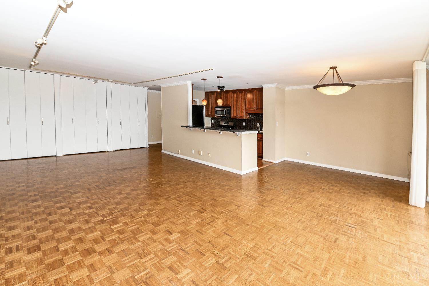 2324 Madison Road Property Photo 7