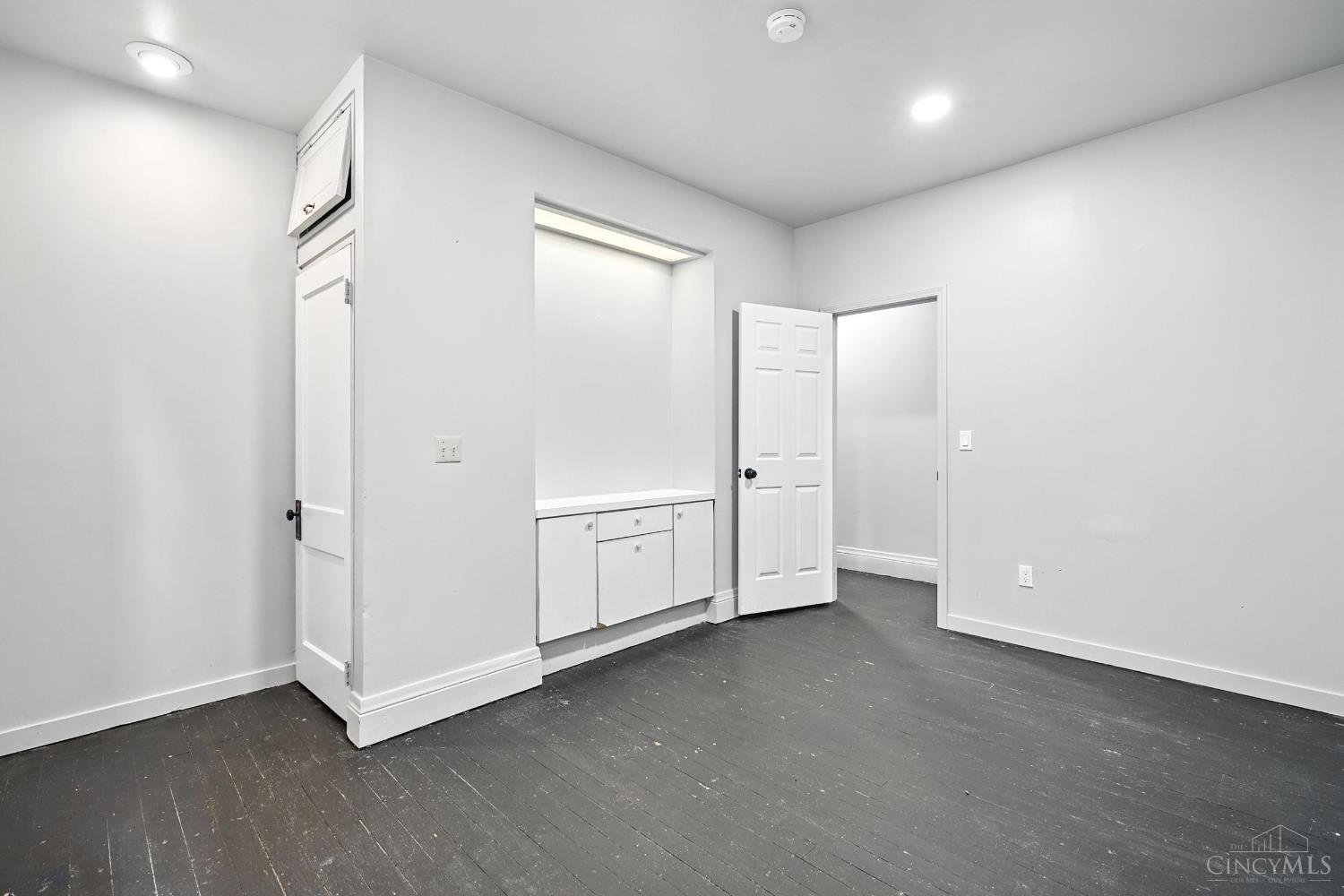 404 Warner Street Property Photo 9