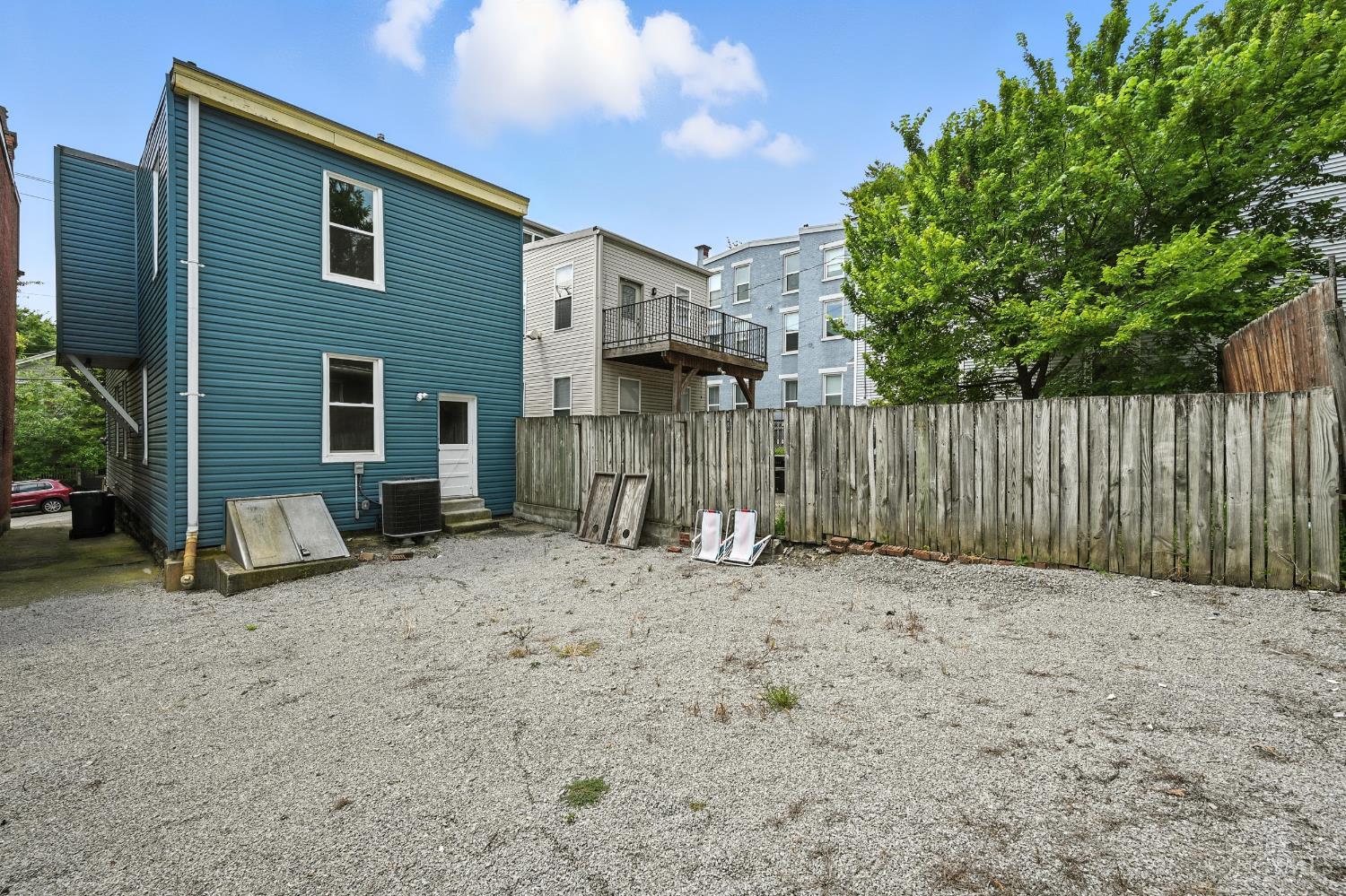 404 Warner Street Property Photo 10