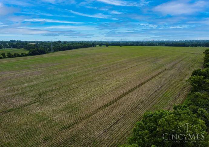 5019 Yankee Road Property Photo 2