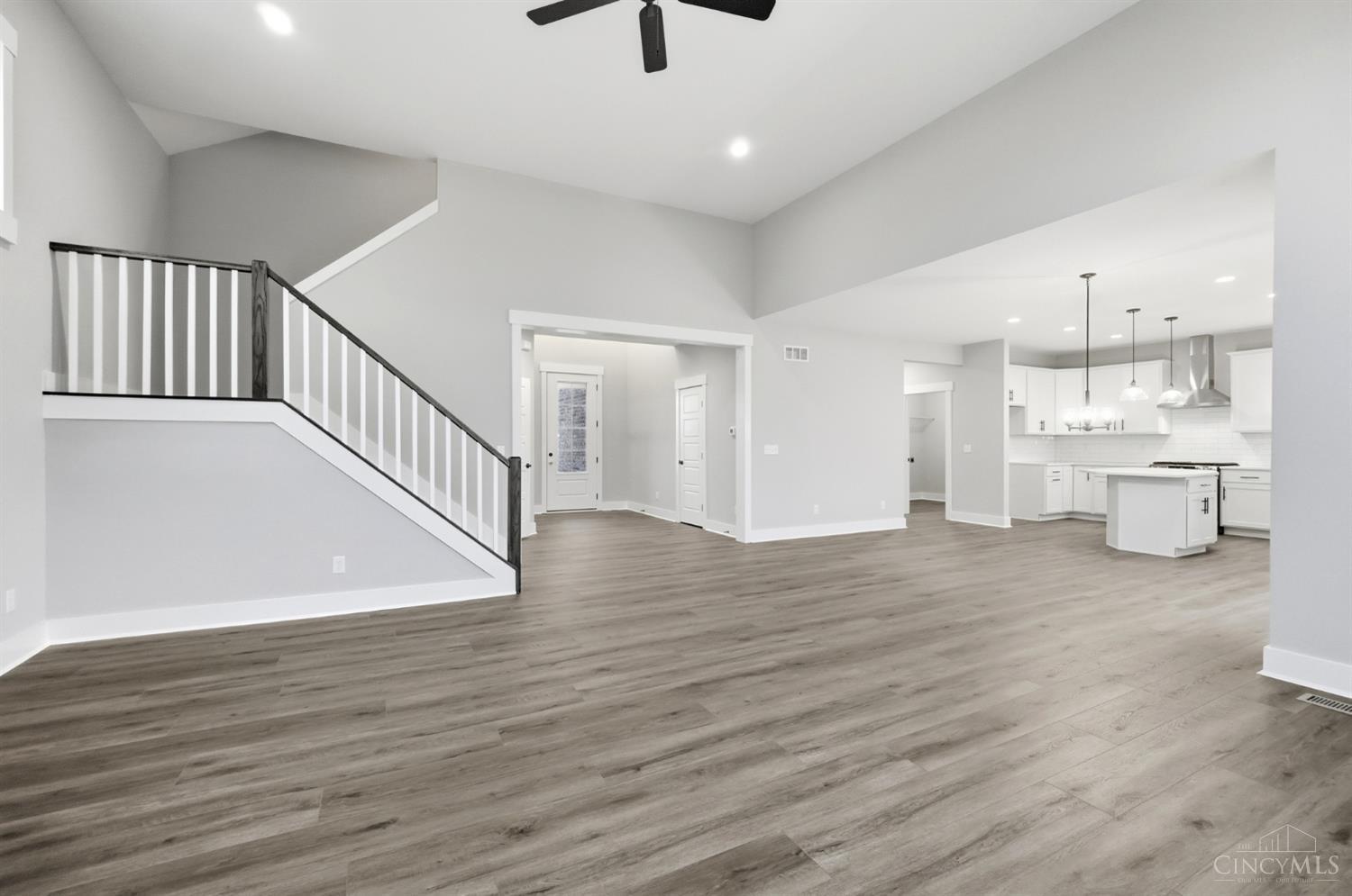 511 Shawn Drive Property Photo 11
