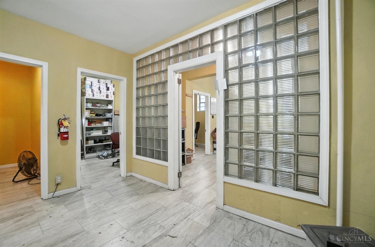 S 603 Broadway Street Property Photo 37