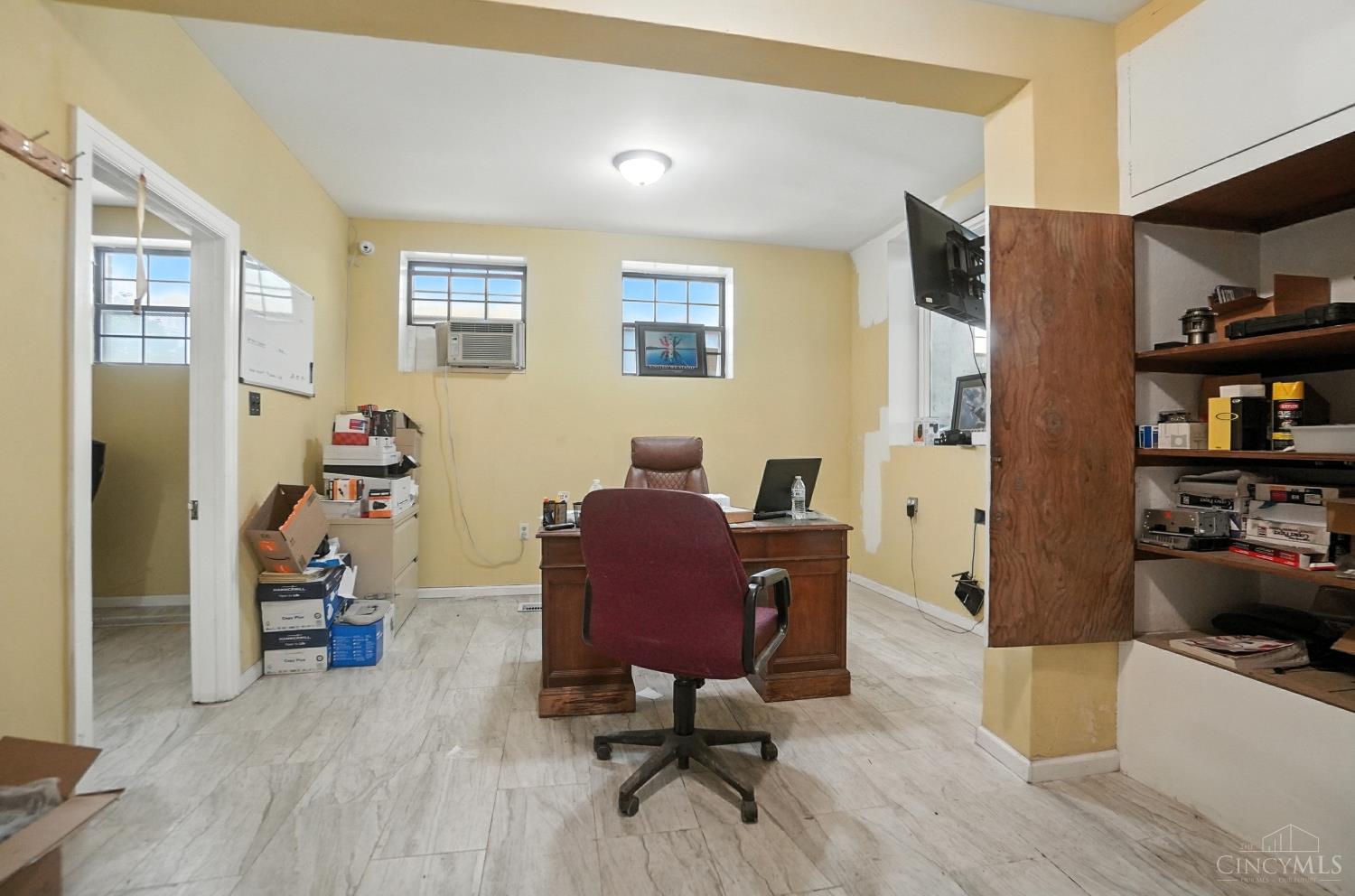 S 603 Broadway Street Property Photo 39