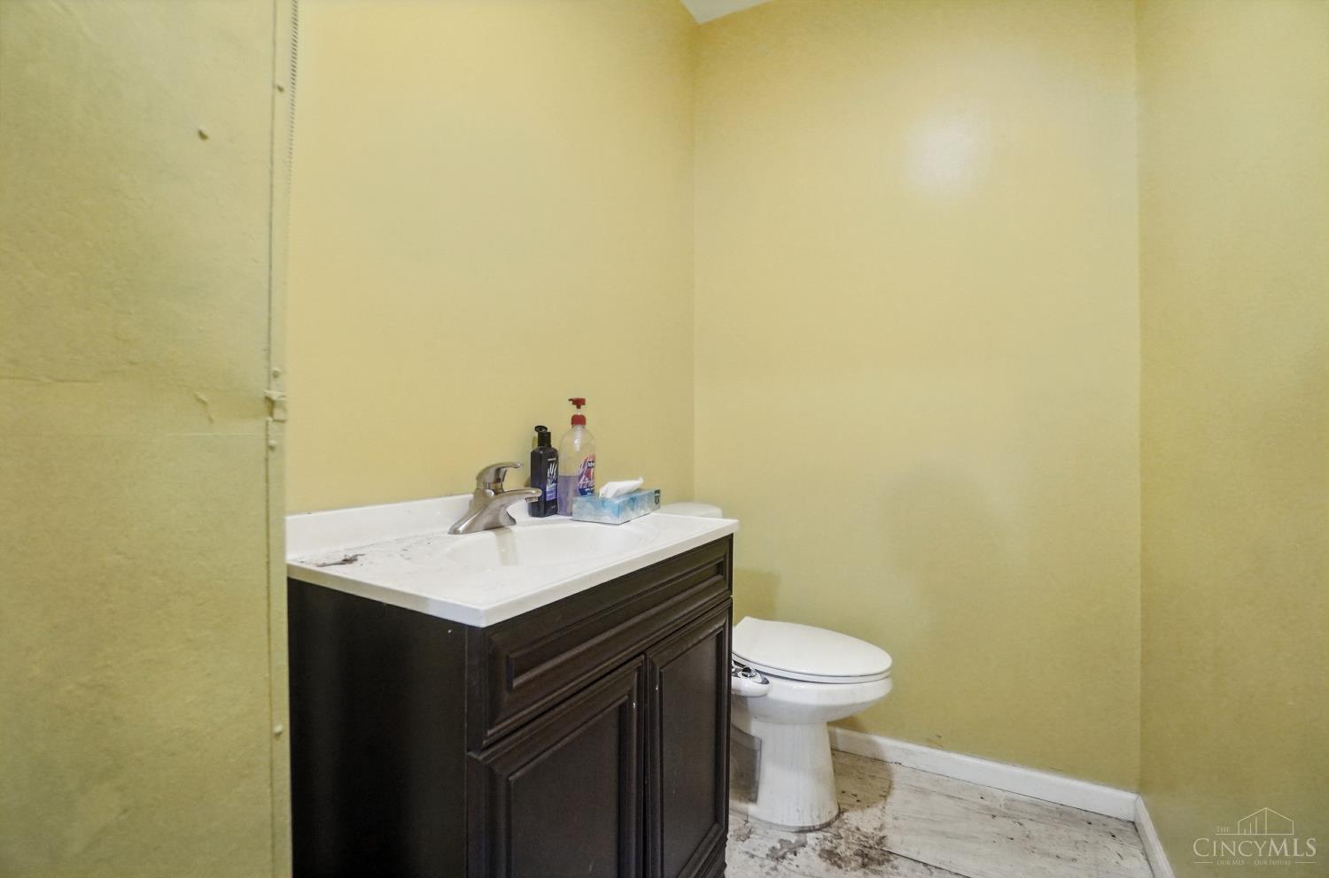 S 603 Broadway Street Property Photo 42