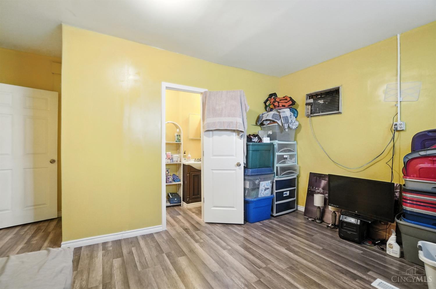 S 603 Broadway Street Property Photo 52
