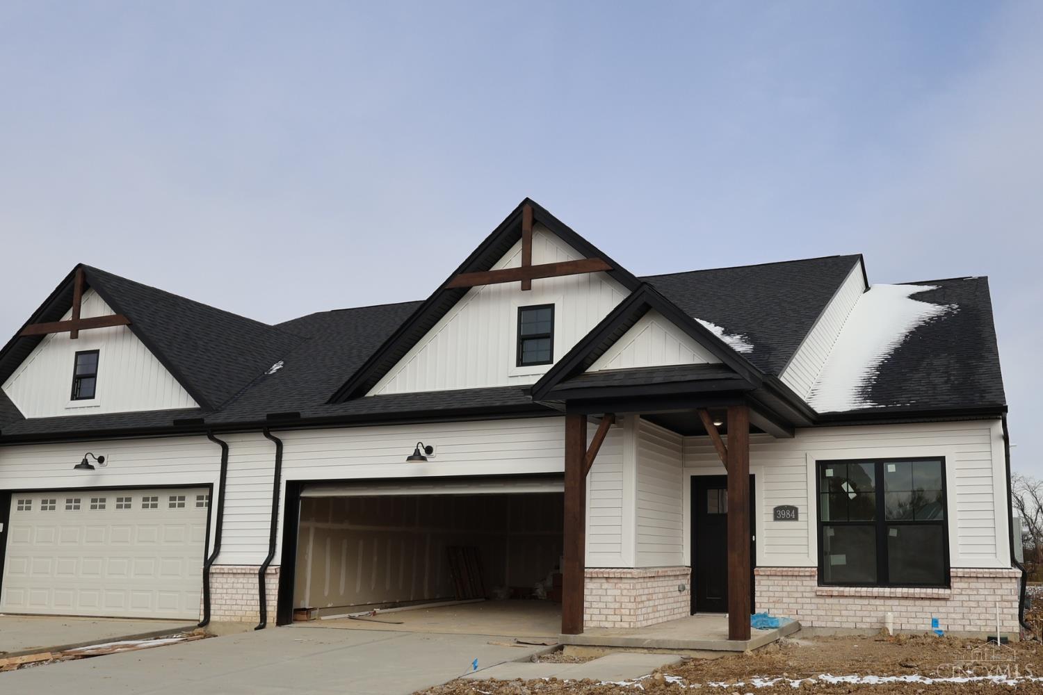 3984 Olinger Lane Property Photo 1