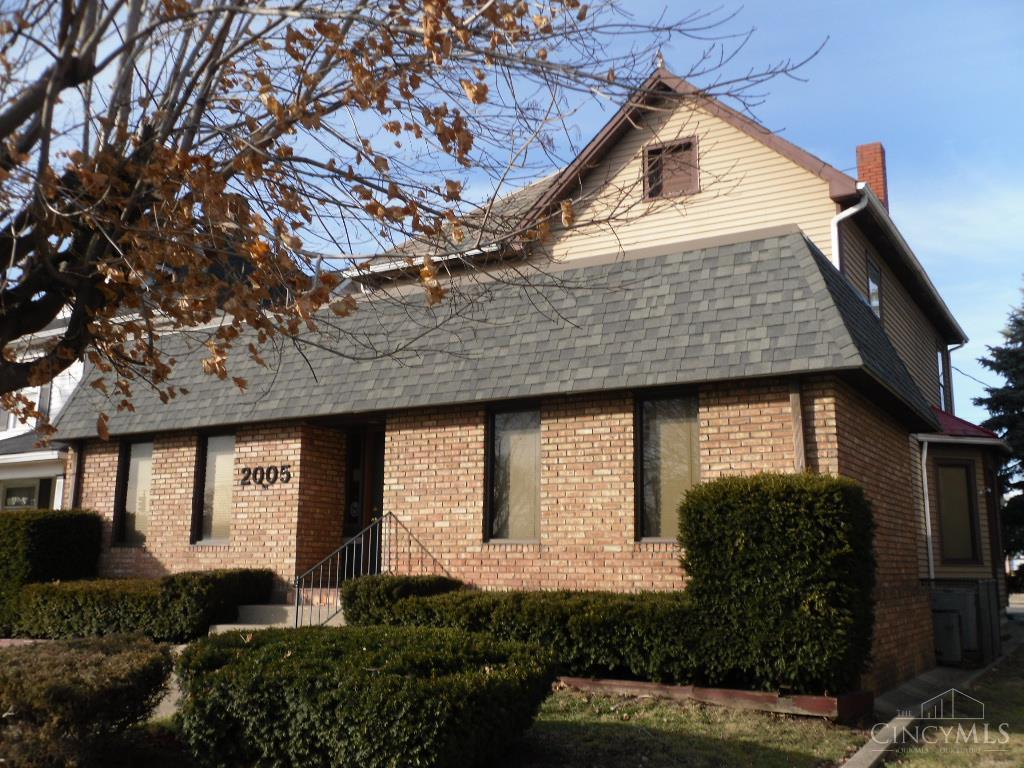 2005 Central Avenue Property Photo 1