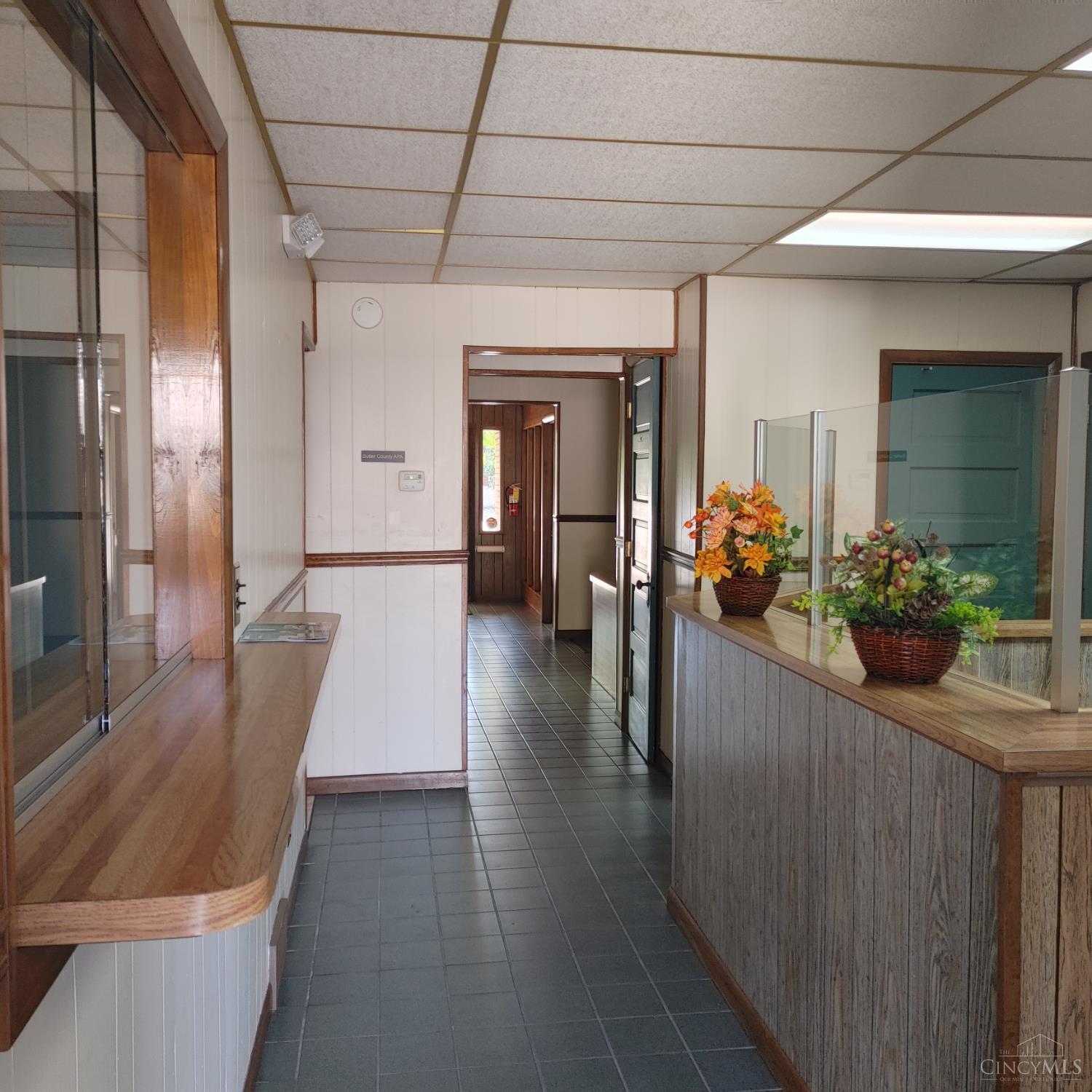 2005 Central Avenue Property Photo 3