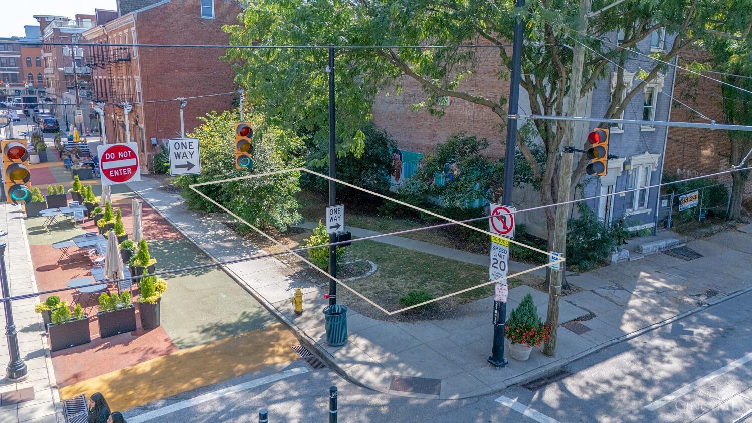 1330 Race Street Property Photo 15