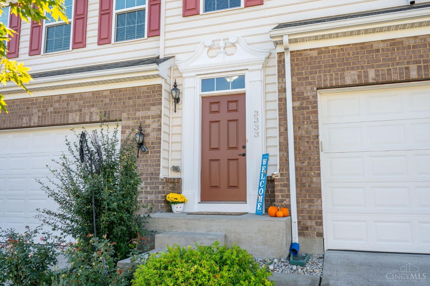 3333 Crescent Falls Way Property Photo 2