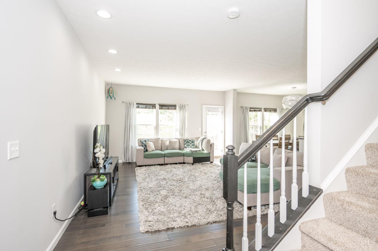 3333 Crescent Falls Way Property Photo 6