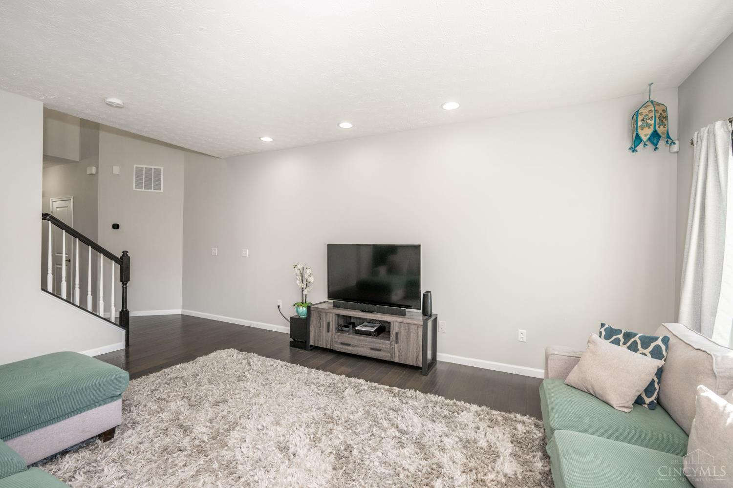 3333 Crescent Falls Way Property Photo 11