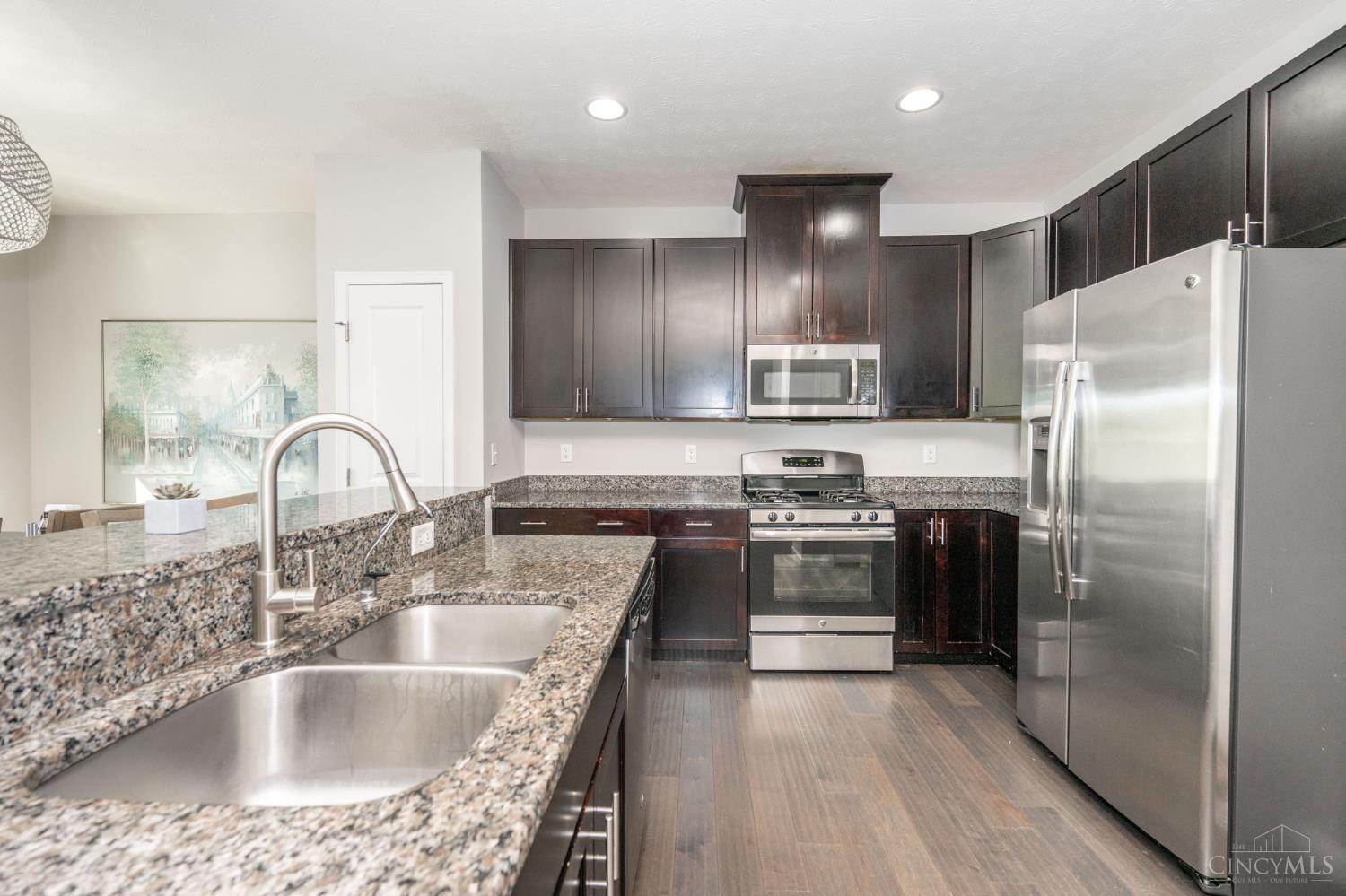 3333 Crescent Falls Way Property Photo 16