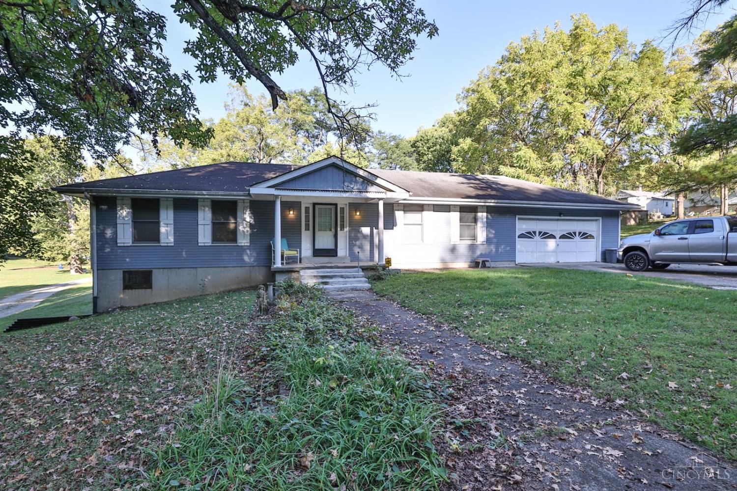 404 Flora Street Property Photo 1