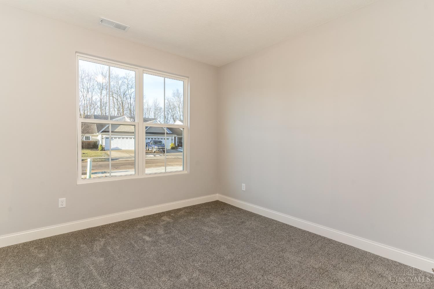 3269 Thoroughbred Drive Property Photo 21