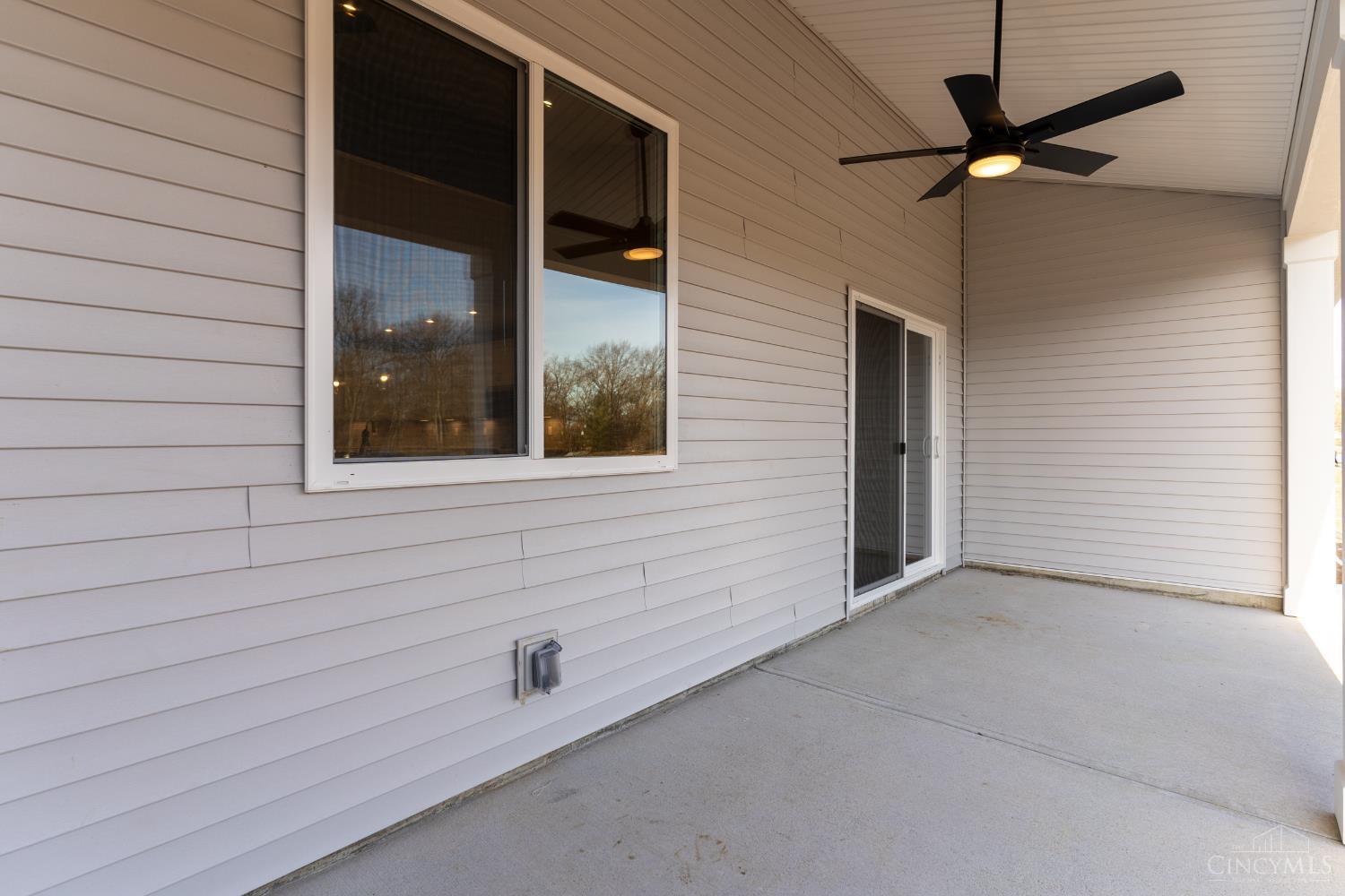 3269 Thoroughbred Drive Property Photo 31