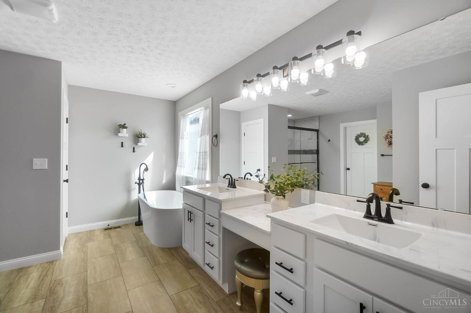 108 Brookshire Way Property Photo 30