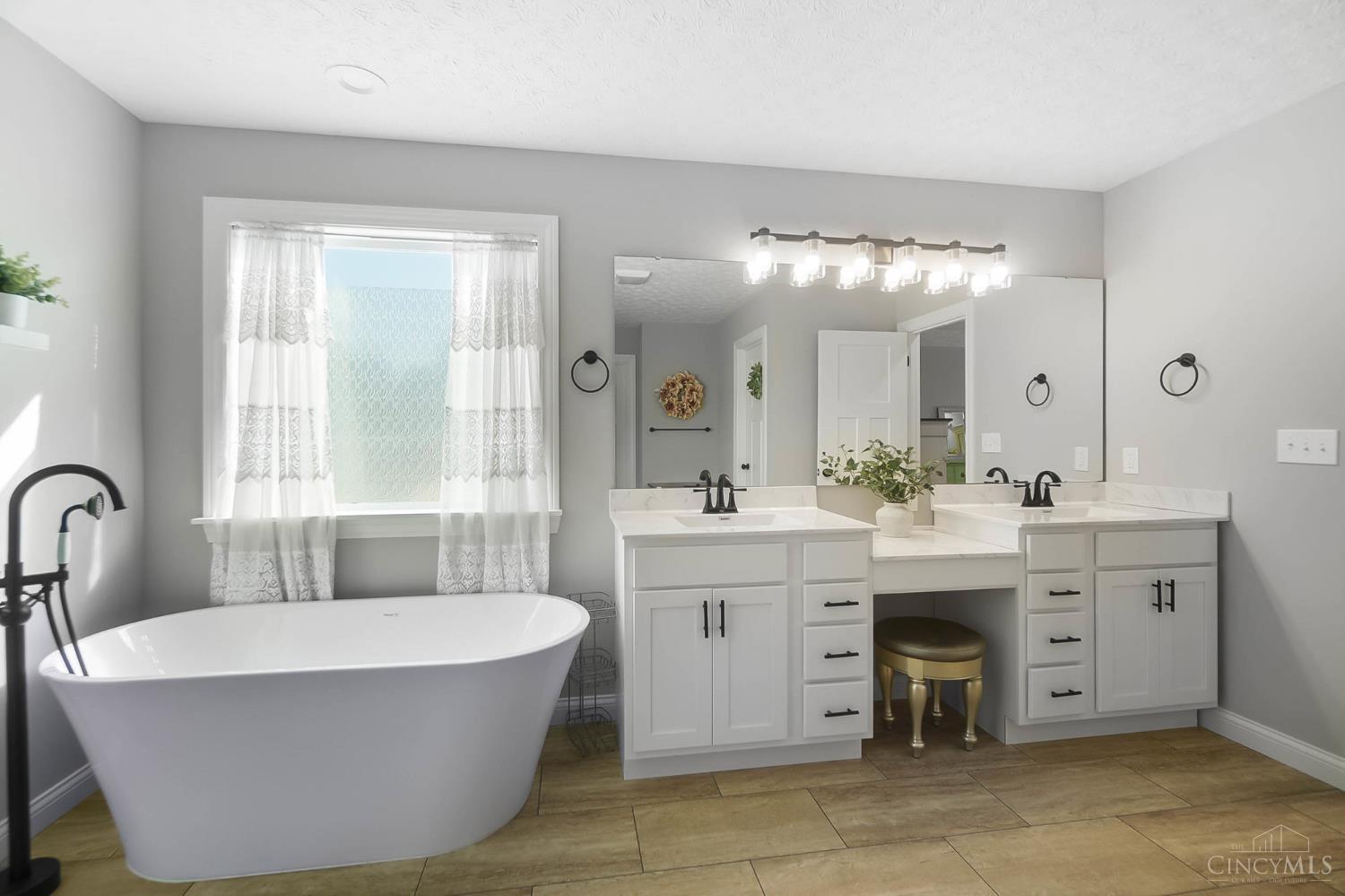 108 Brookshire Way Property Photo 31