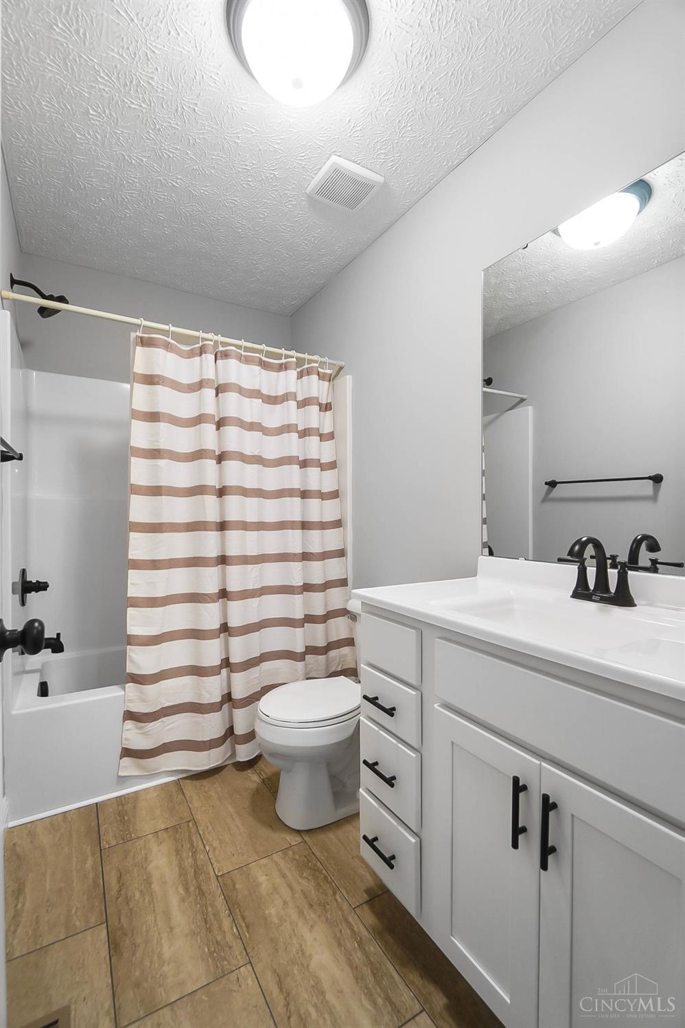 108 Brookshire Way Property Photo 38