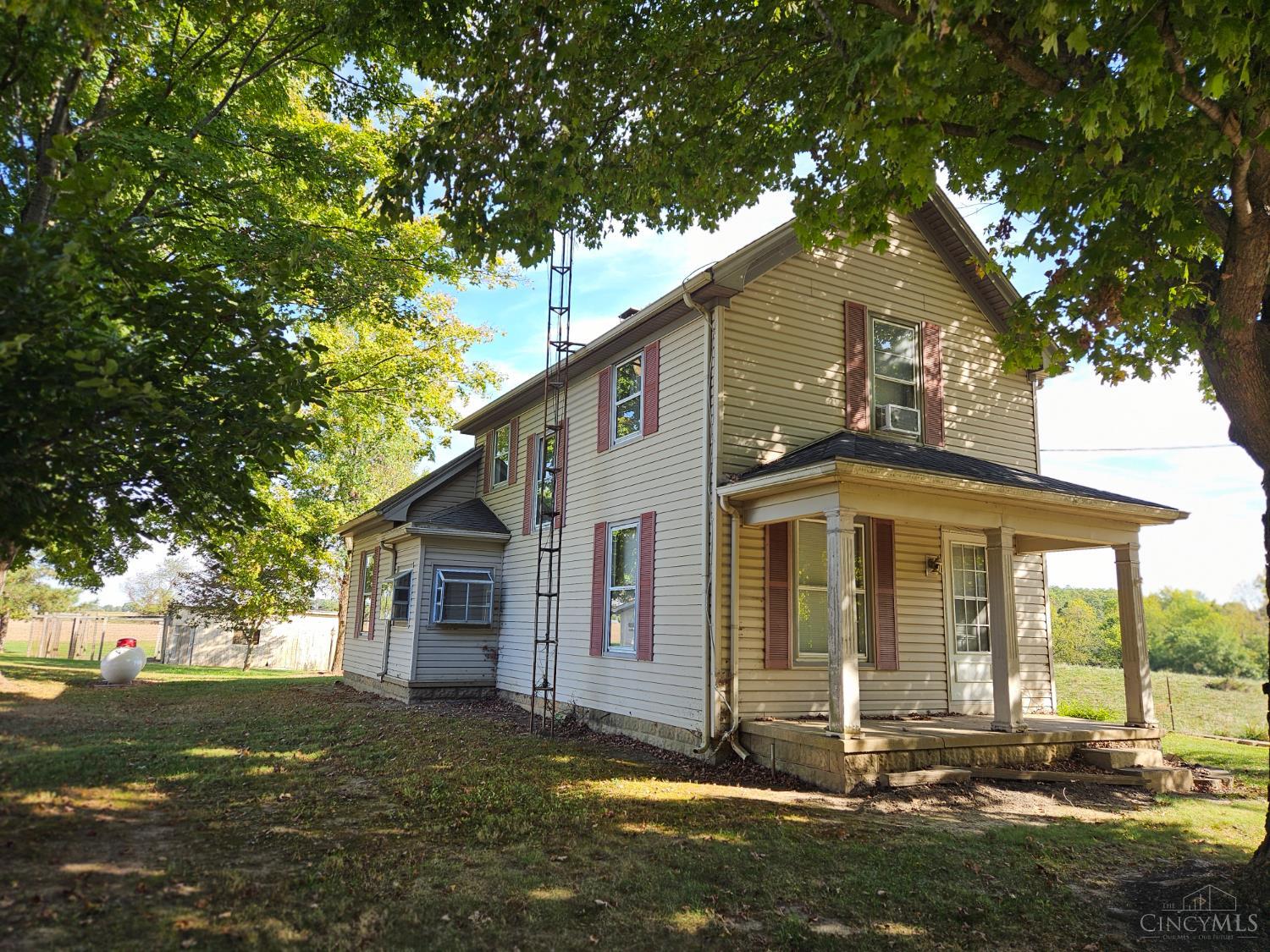 7897 Four Mile State Line Road Property Photo 1