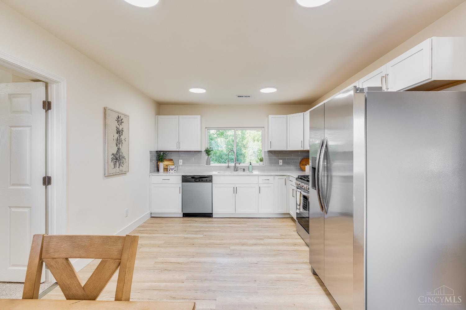 3345 River Road Property Photo 4