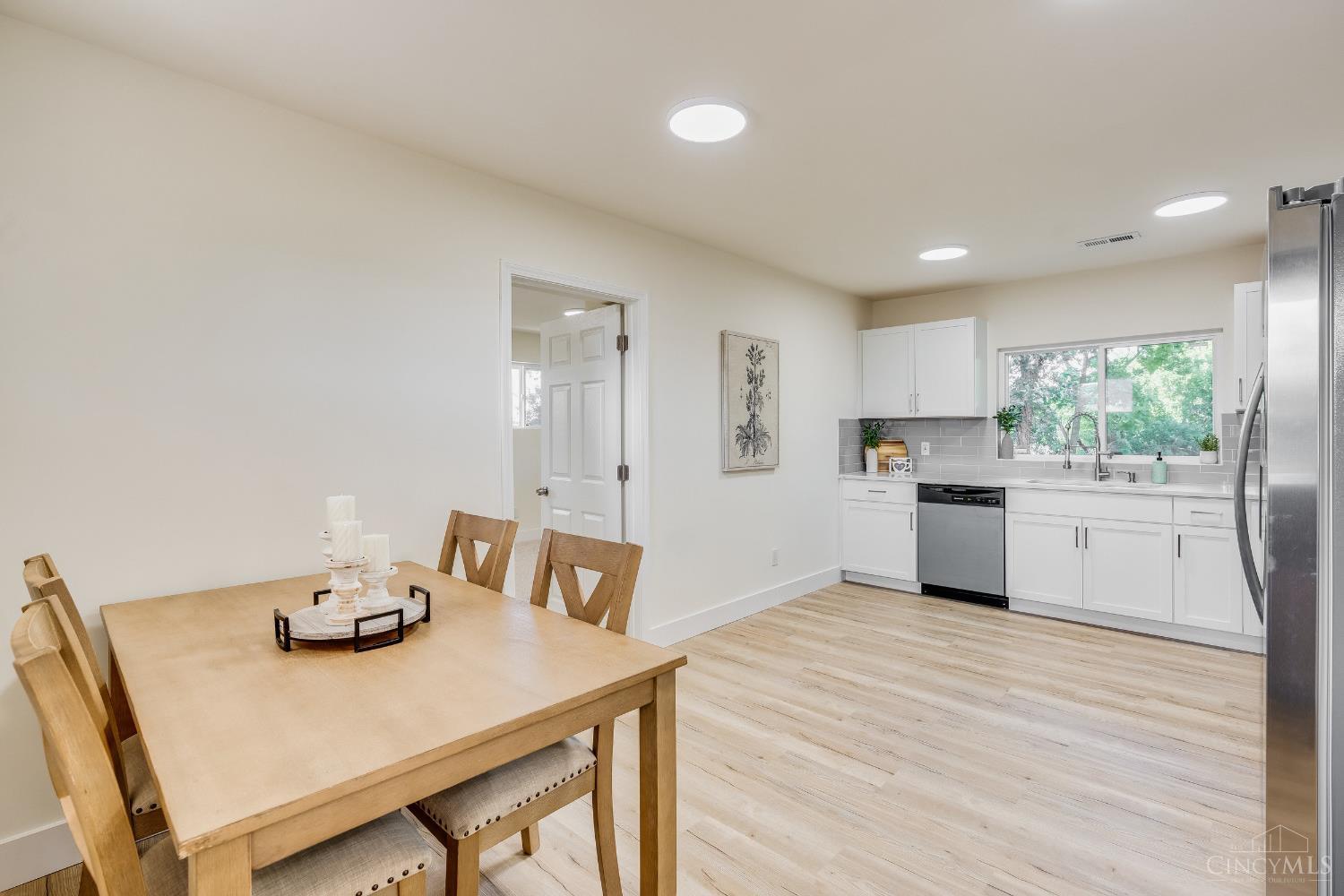 3345 River Road Property Photo 7