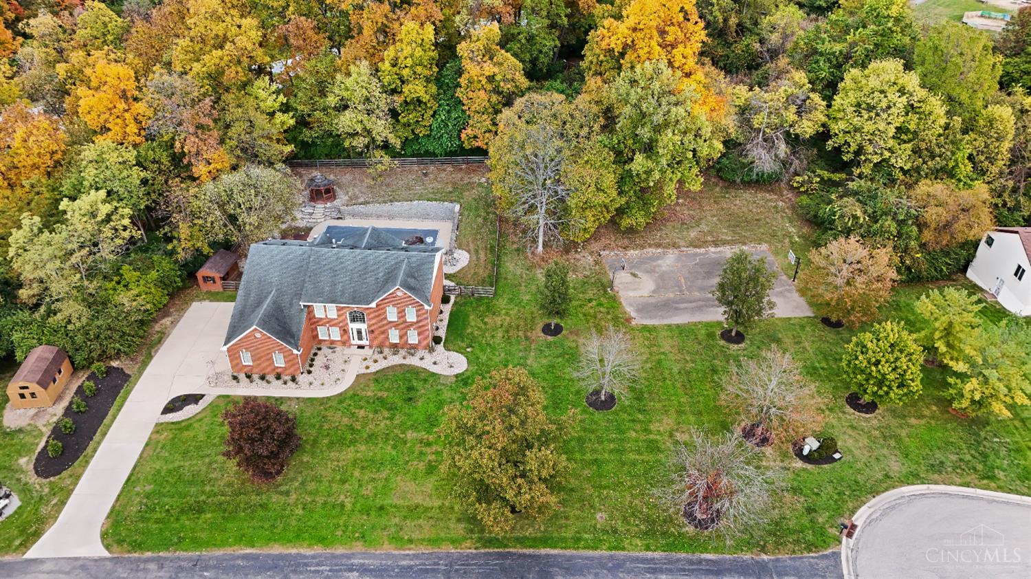 2558 Apple Ridge Lane Property Photo 4