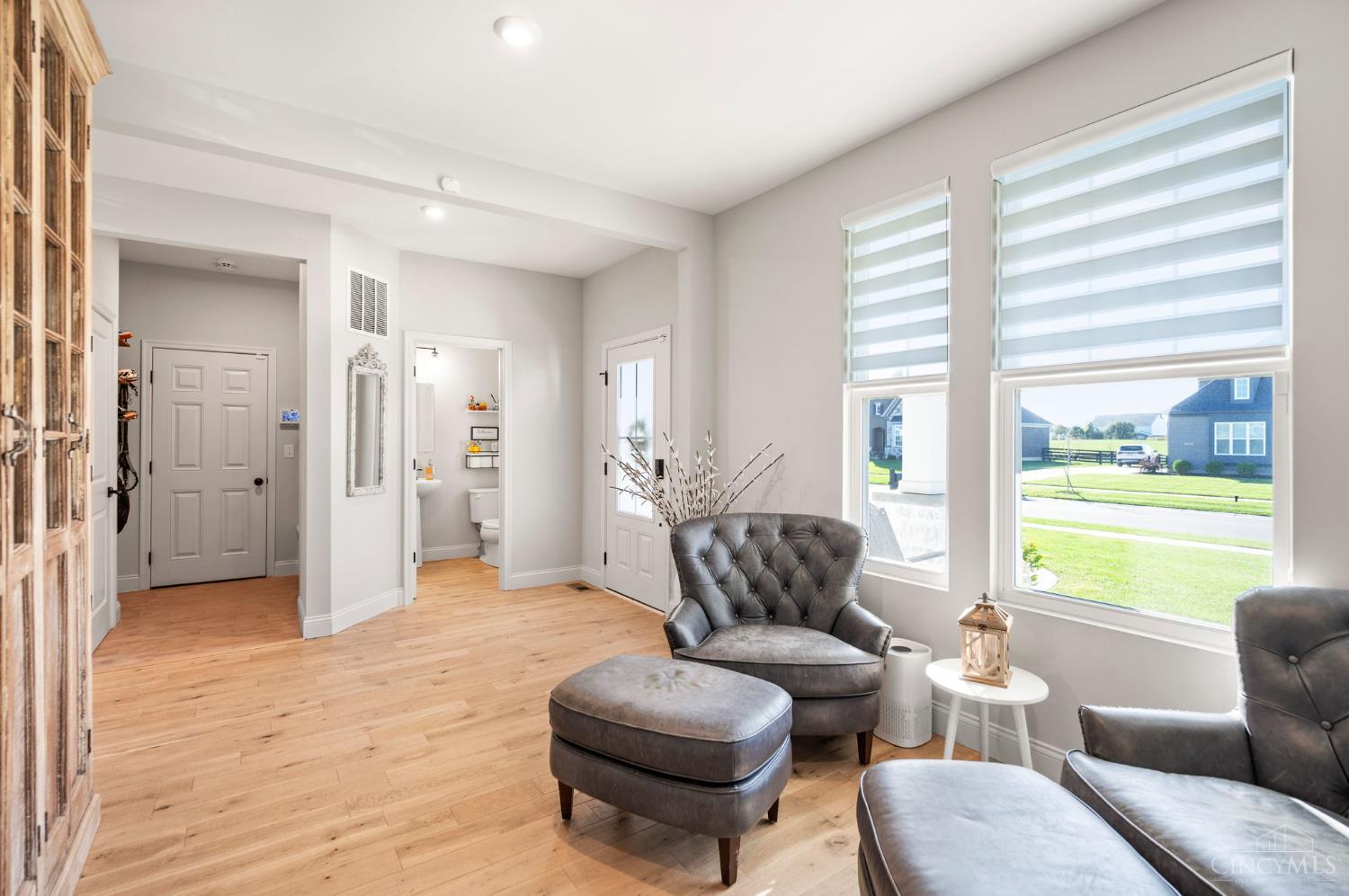 5289 Brougham Lane Property Photo 3