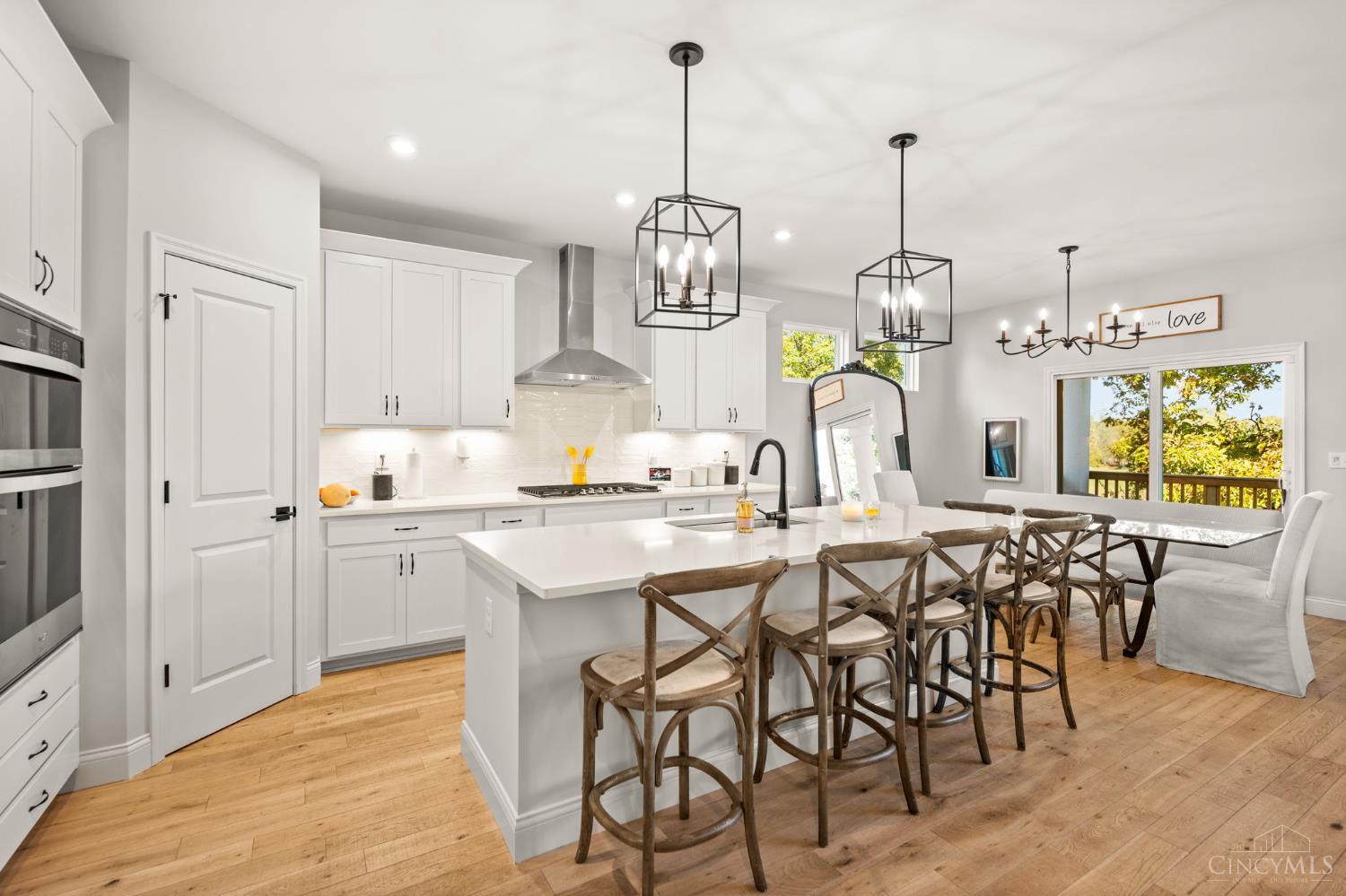 5289 Brougham Lane Property Photo 5